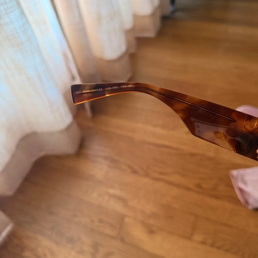 MIU MIU Rectangular sunglasses - Picture 5 of 7